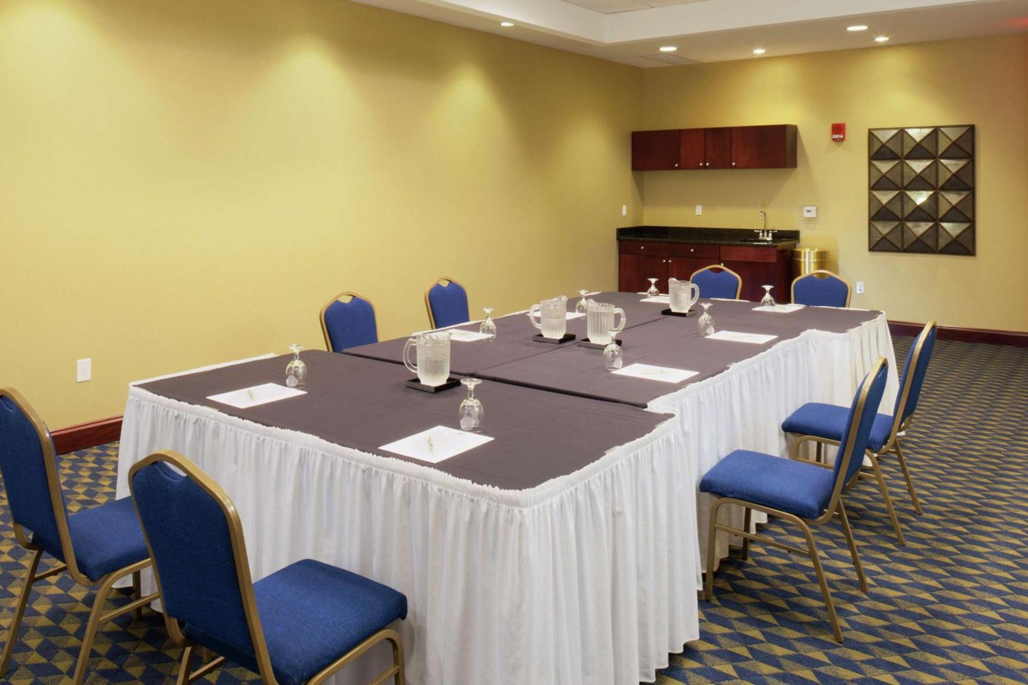Doubletree By Hilton Greensboro Zewnętrze zdjęcie
