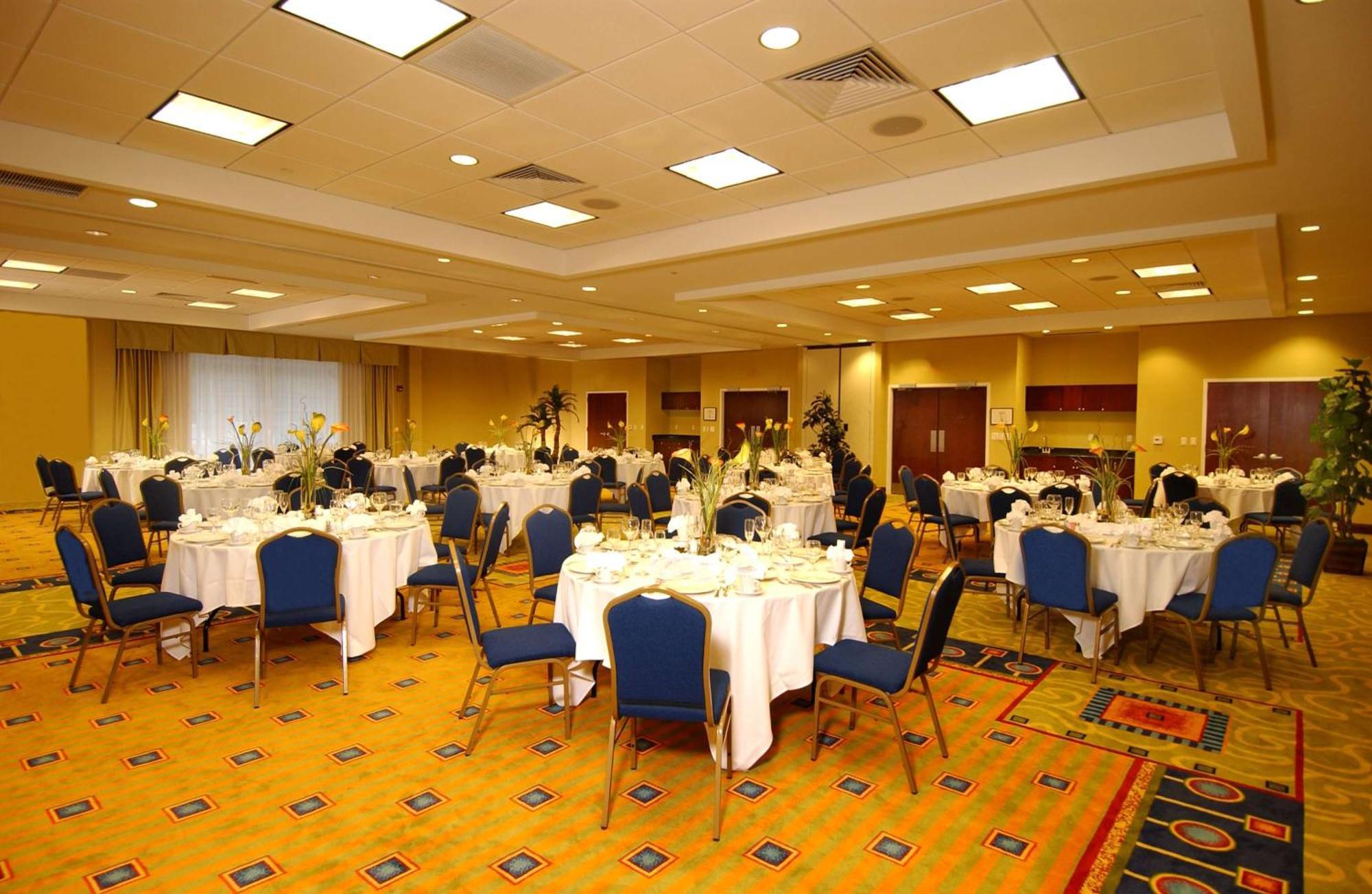 Doubletree By Hilton Greensboro Zewnętrze zdjęcie