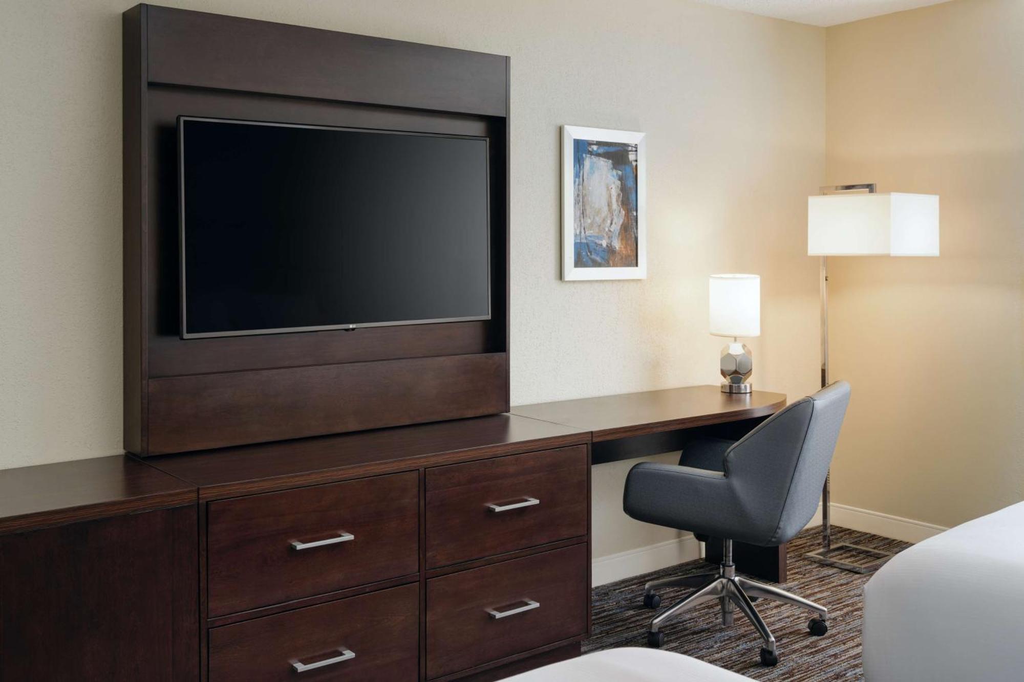 Doubletree By Hilton Greensboro Zewnętrze zdjęcie