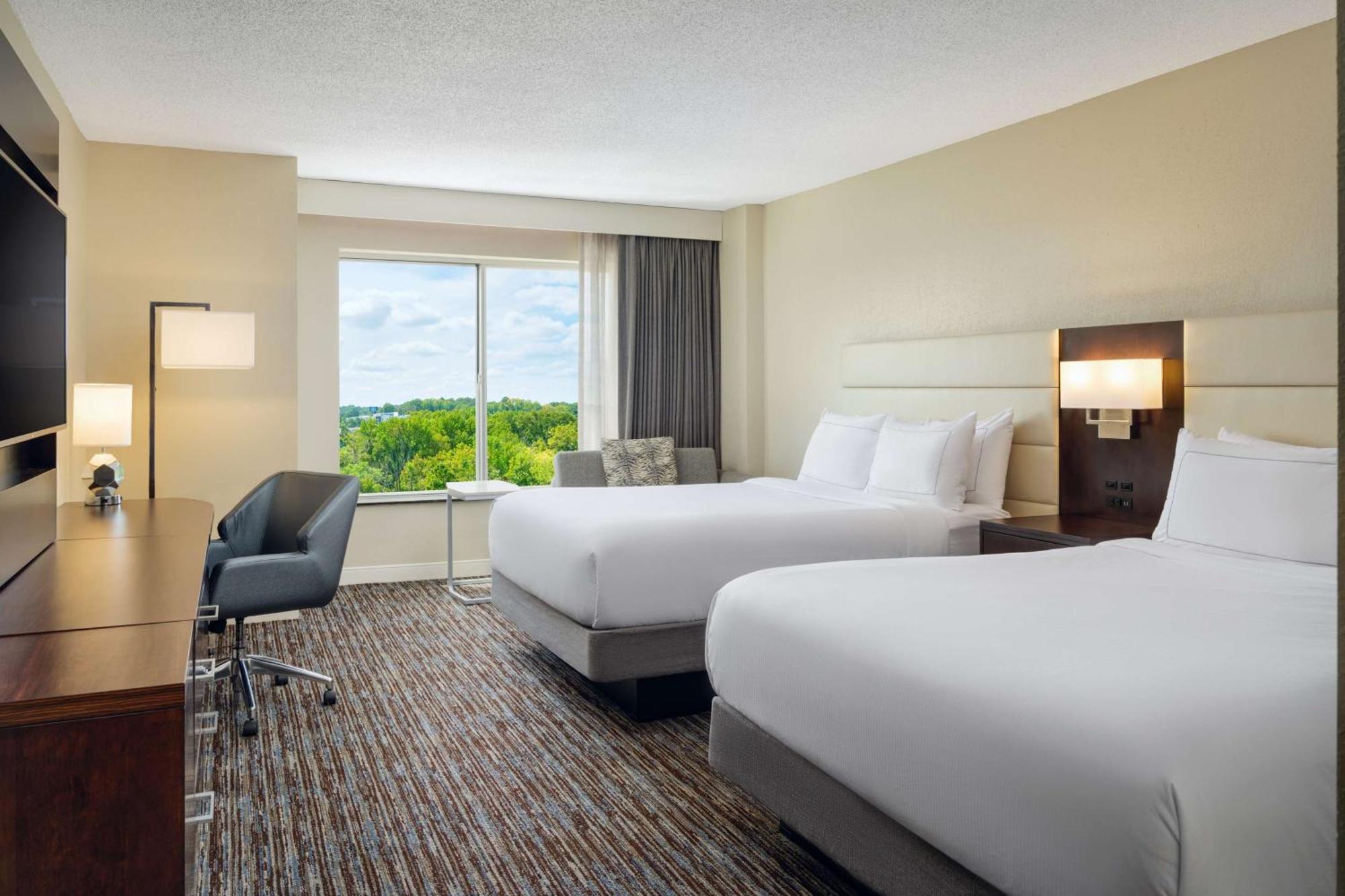 Doubletree By Hilton Greensboro Zewnętrze zdjęcie